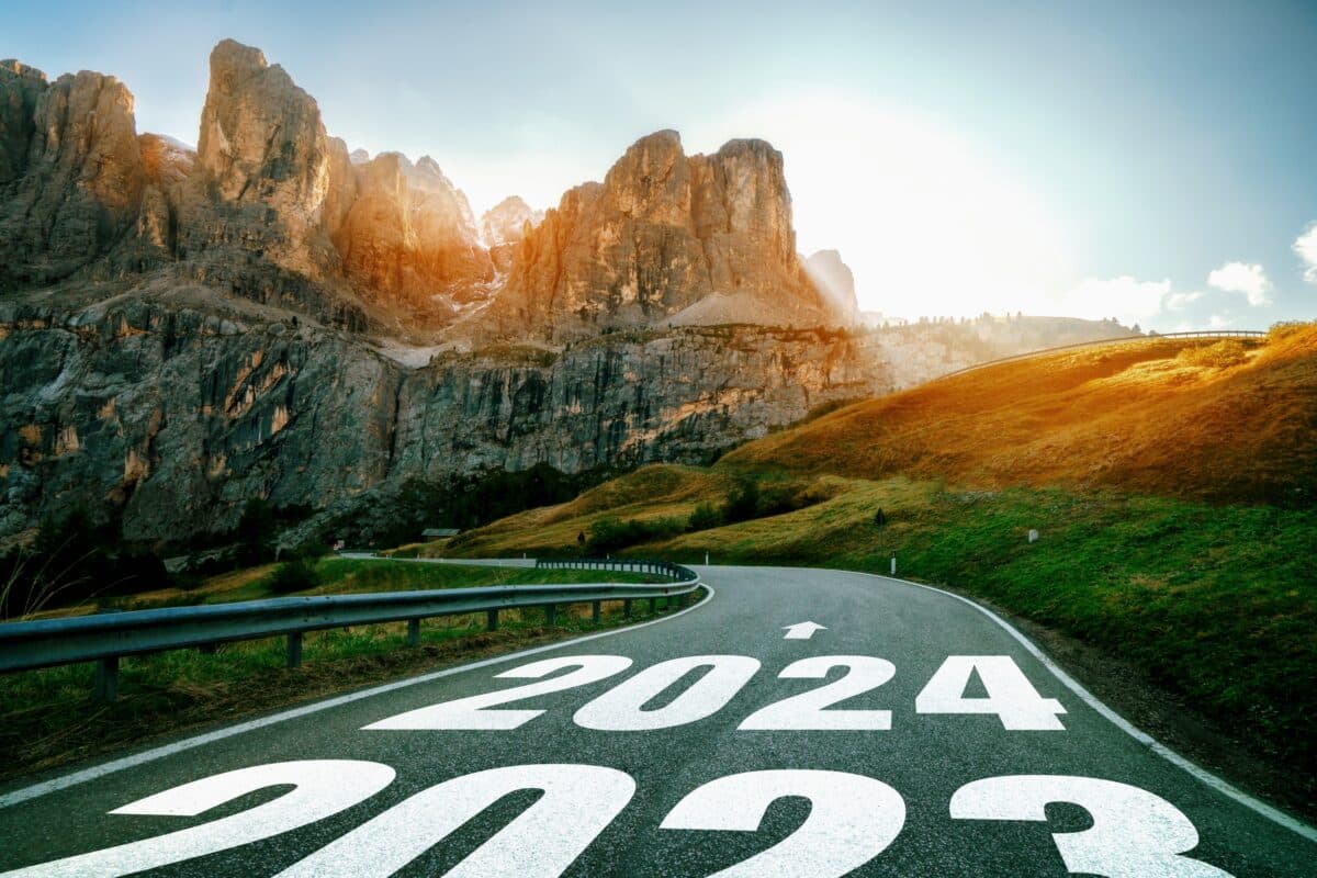 2024 HR Predictions and Resolutions
